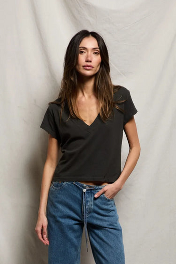 Alanis V Neck Tee - Vintage Black