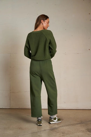 Zuri - Reverse Fleece V-Neck Sweatshirt - Fern Green