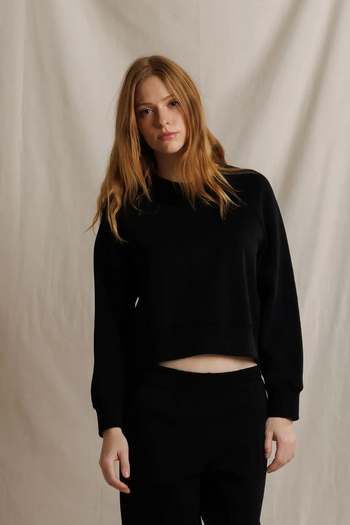 Nell - Travel Crew Neck Sweatshirt - True Black