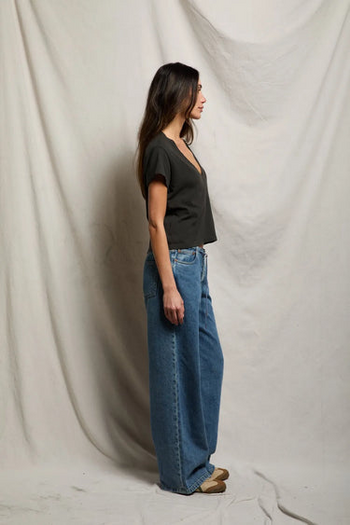 Alanis V Neck Tee - Vintage Black
