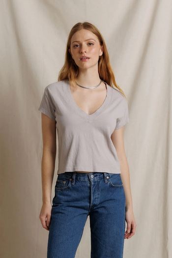 Alanis V Neck T-Shirt - Cloud Gray