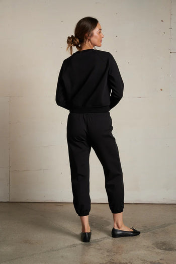 Lucia - Travel Long Sleeve Raglan Top