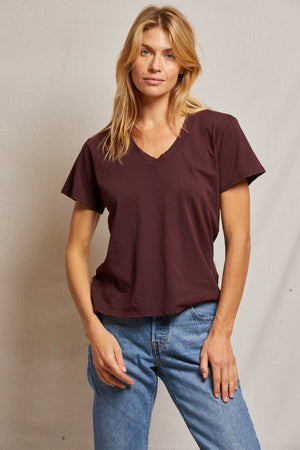 Hendrix - Cotton Boxy V Neck Tee - Blackberry